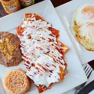 Chilaquiles Con Huevo Red or Green