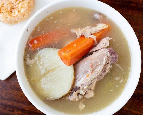 Caldo De Pollo.