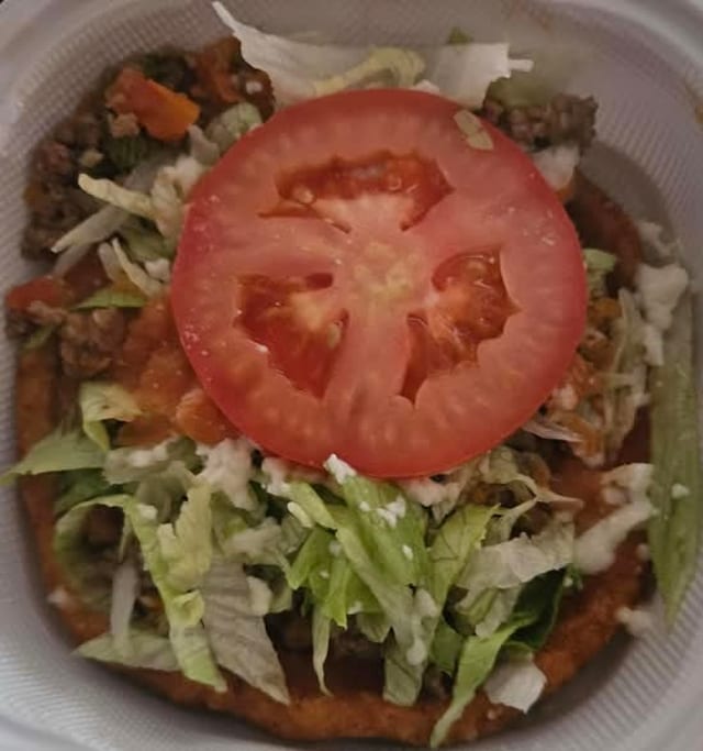 Sope De Picadillo.